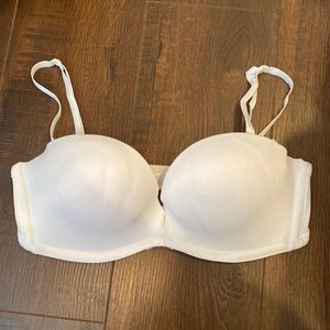 Upbra 32DD NEW Never used White